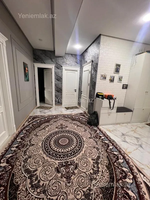 Satılır 3 otaqlı yeni tikili 132 m²