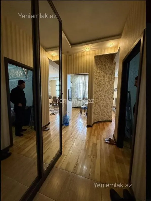 Satılır 2 otaqlı yeni tikili 65 m²