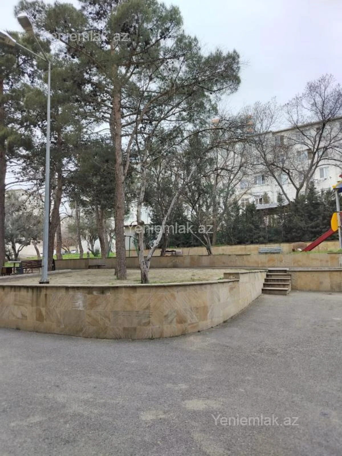 Kirayə verilir 2 otaqlı köhnə tikili 43 m²