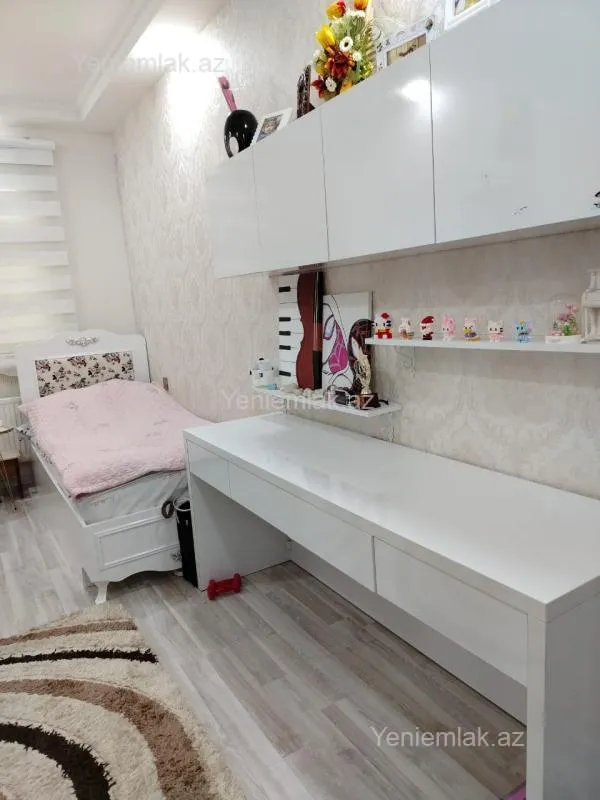Kirayə verilir 2 otaqlı köhnə tikili 43 m²