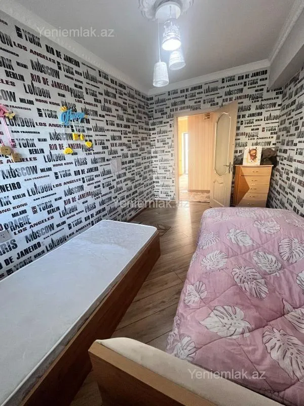 Satılır 3 otaqlı köhnə tikili 70 m²