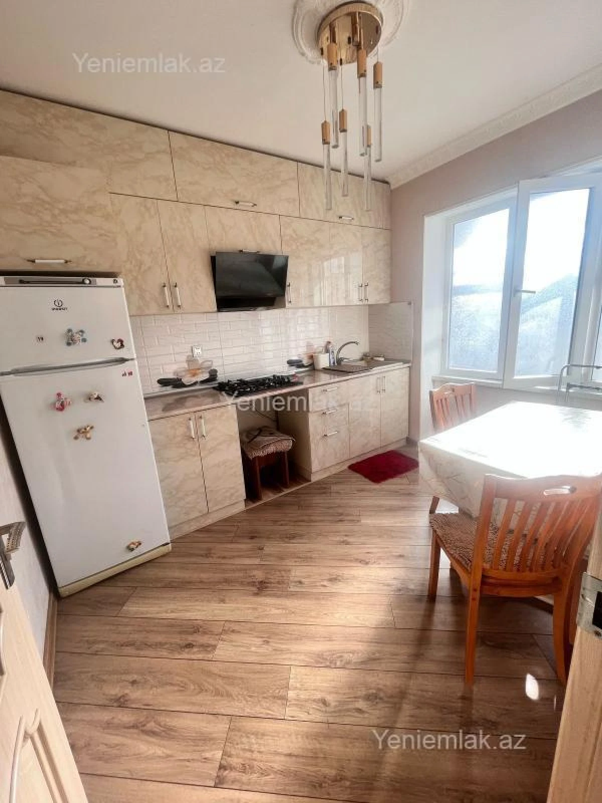 Satılır 3 otaqlı köhnə tikili 70 m²