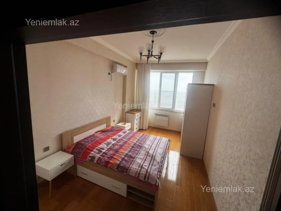 Satılır 3 otaqlı yeni tikili 90 m²