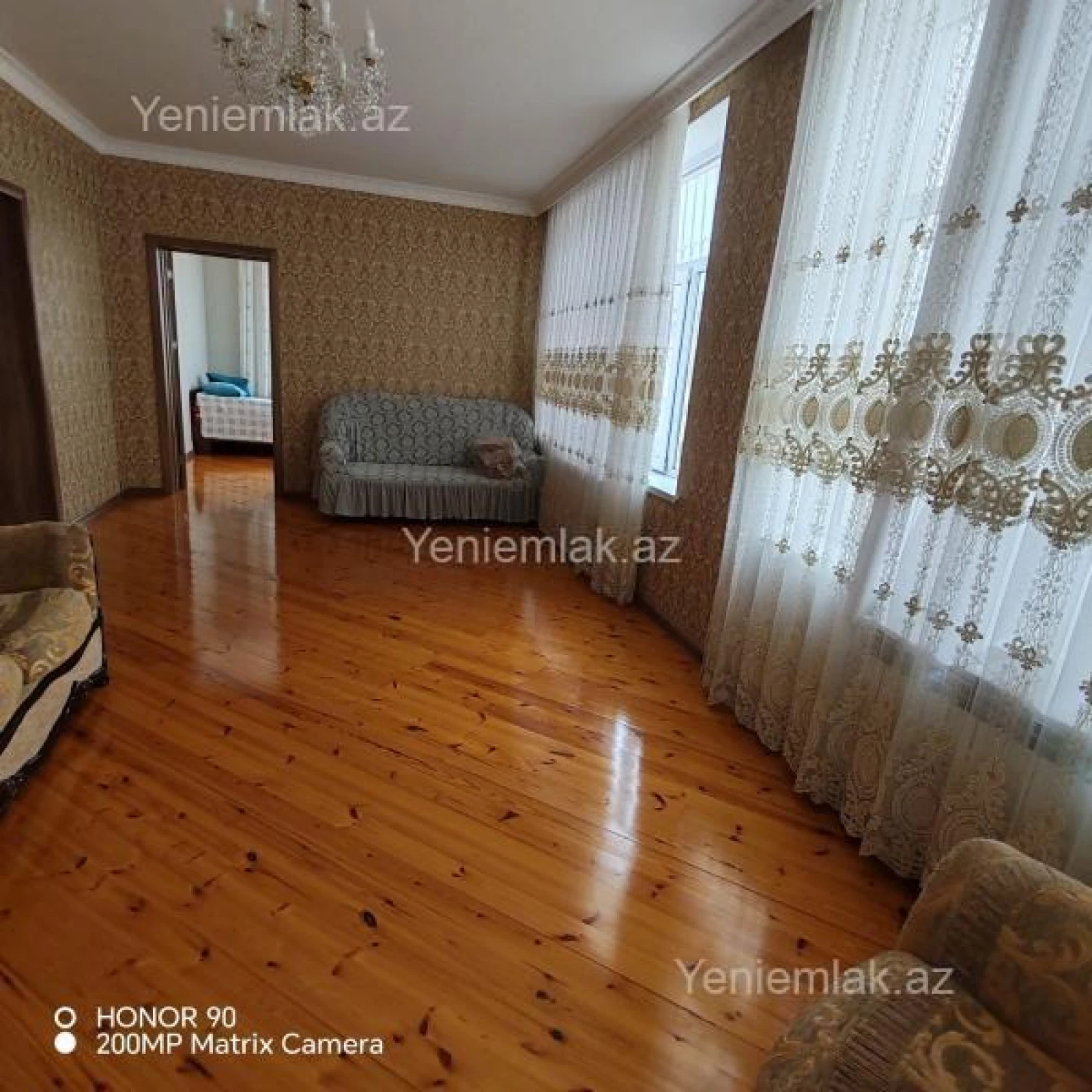 Satılır 5 otaqlı həyət evi 365 m²
