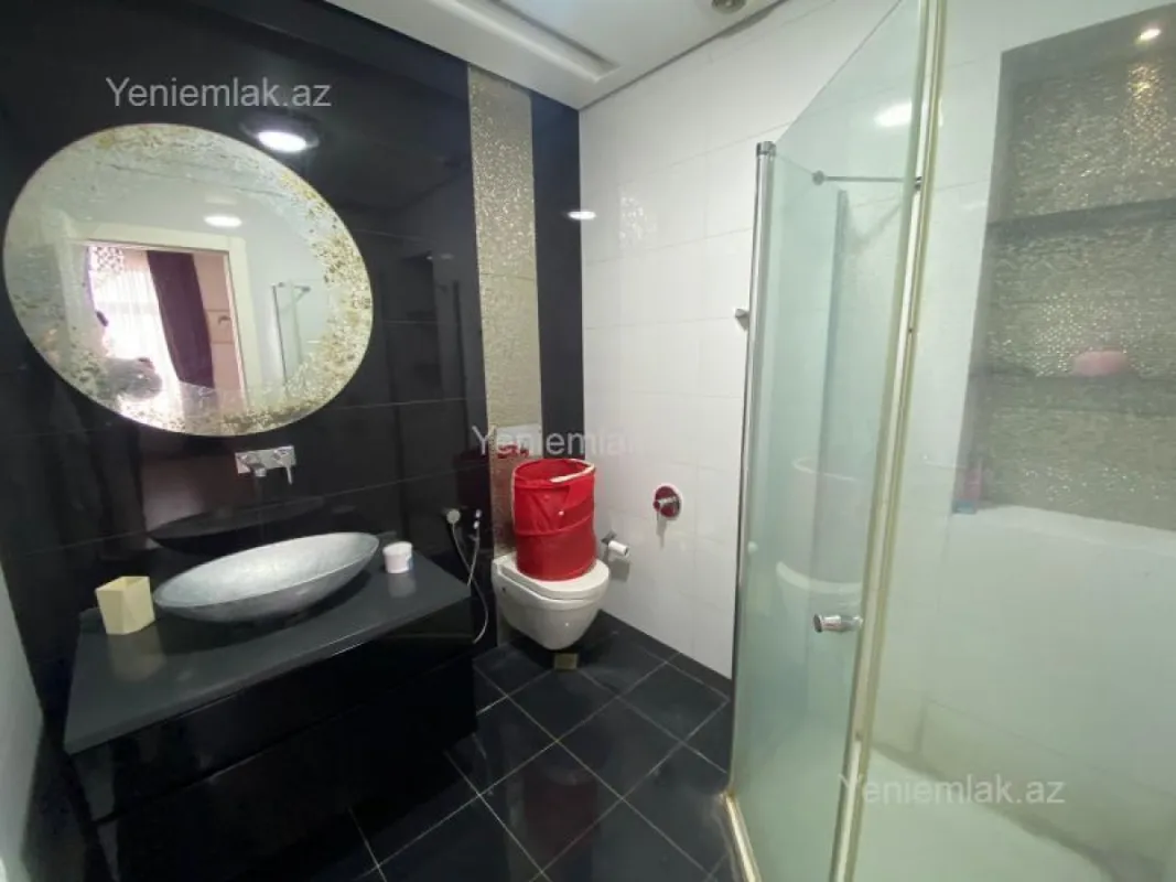 Satılır 3 otaqlı yeni tikili 160 m²