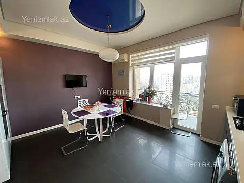 Satılır 3 otaqlı yeni tikili 160 m²