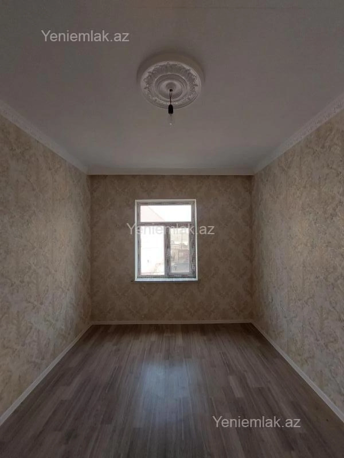 Satılır 4 otaqlı həyət evi 140 m²