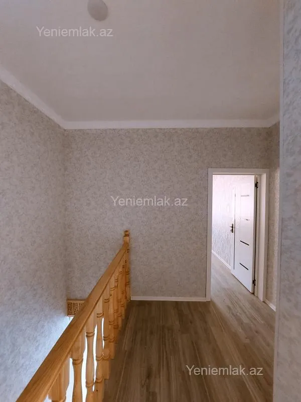 Satılır 4 otaqlı həyət evi 140 m²