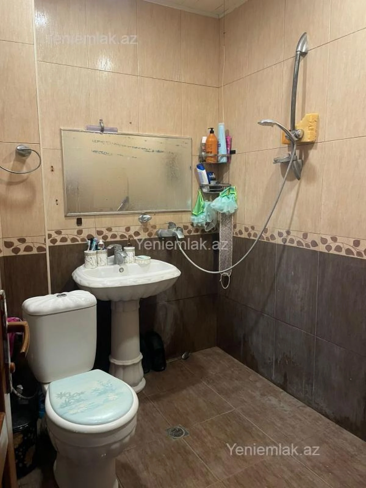 Satılır 2 otaqlı köhnə tikili 45 m²