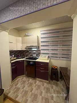 Satılır 1 otaqlı köhnə tikili 40 m²