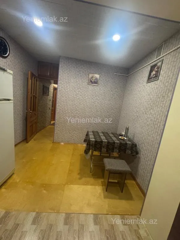 Satılır 1 otaqlı köhnə tikili 40 m²