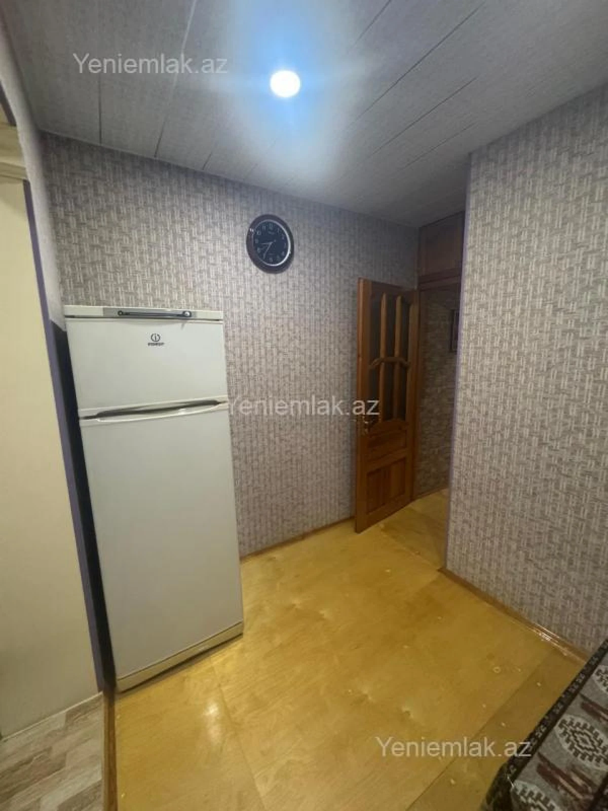 Satılır 1 otaqlı köhnə tikili 40 m²