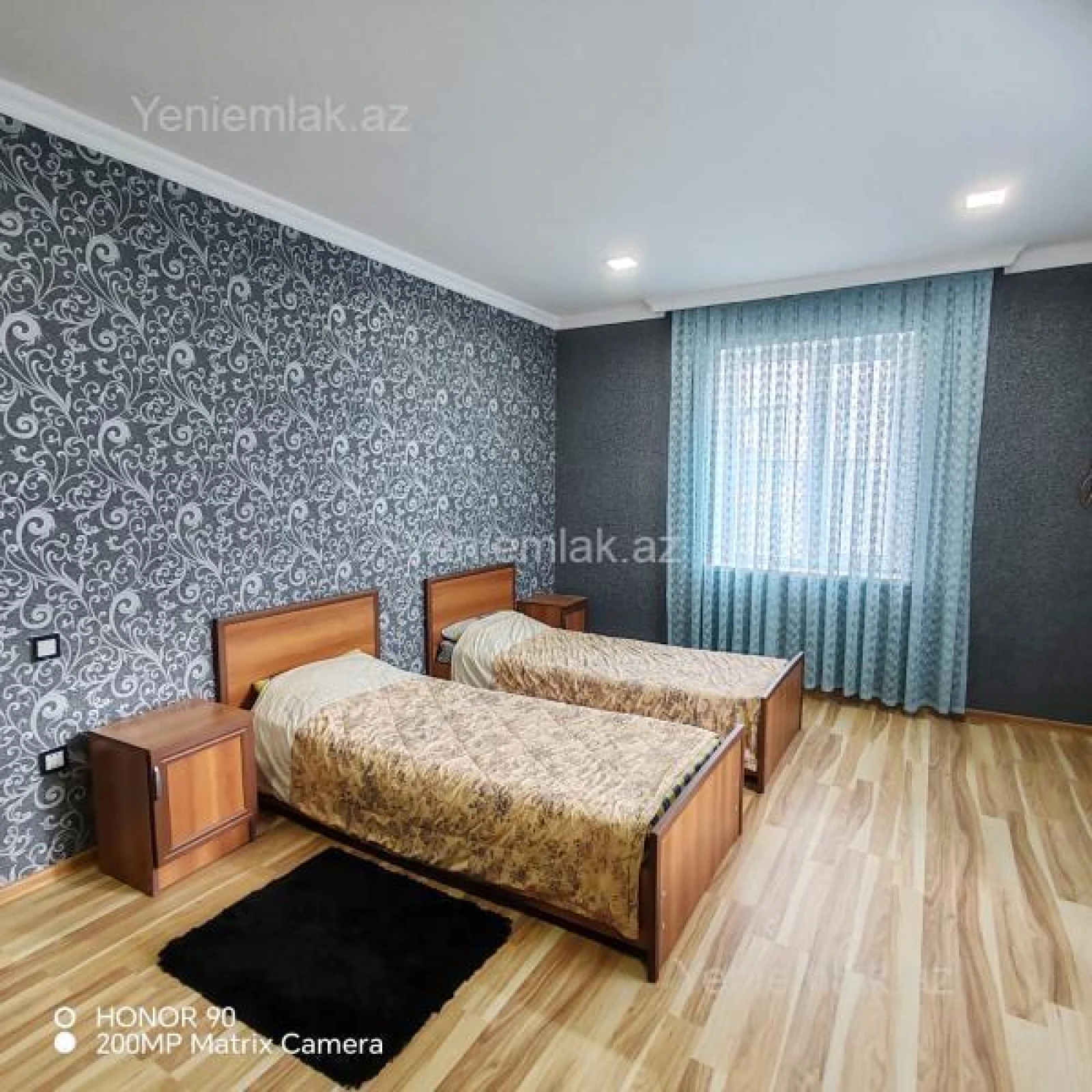 Satılır 5 otaqlı həyət evi 200 m²