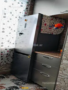 Satılır 2 otaqlı köhnə tikili 65 m²