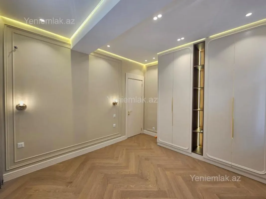 Satılır 3 otaqlı yeni tikili 85 m²