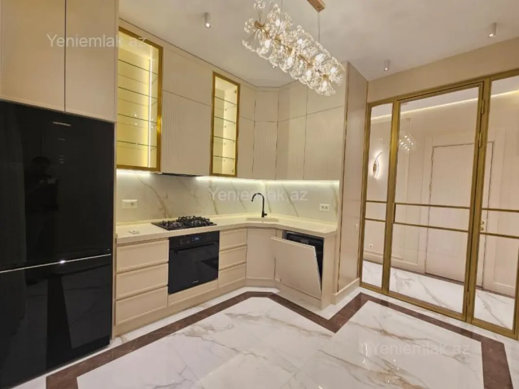 Satılır 3 otaqlı yeni tikili 85 m²