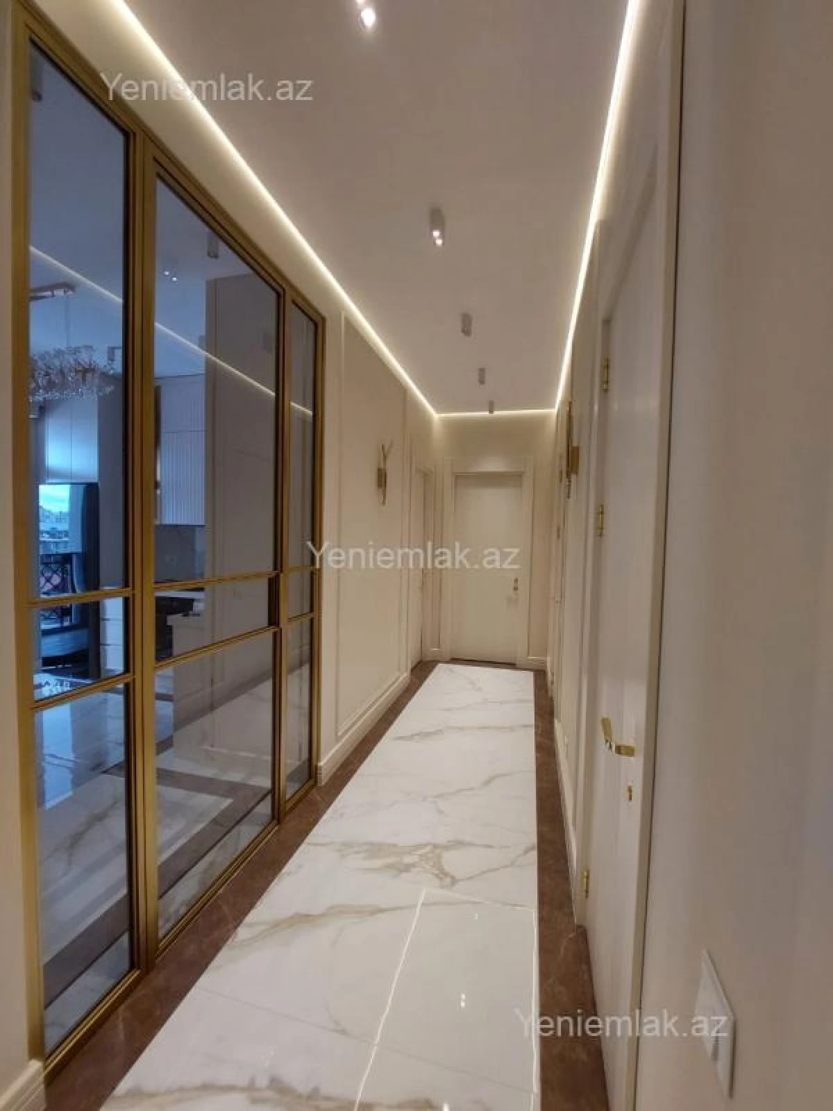 Satılır 3 otaqlı yeni tikili 85 m²