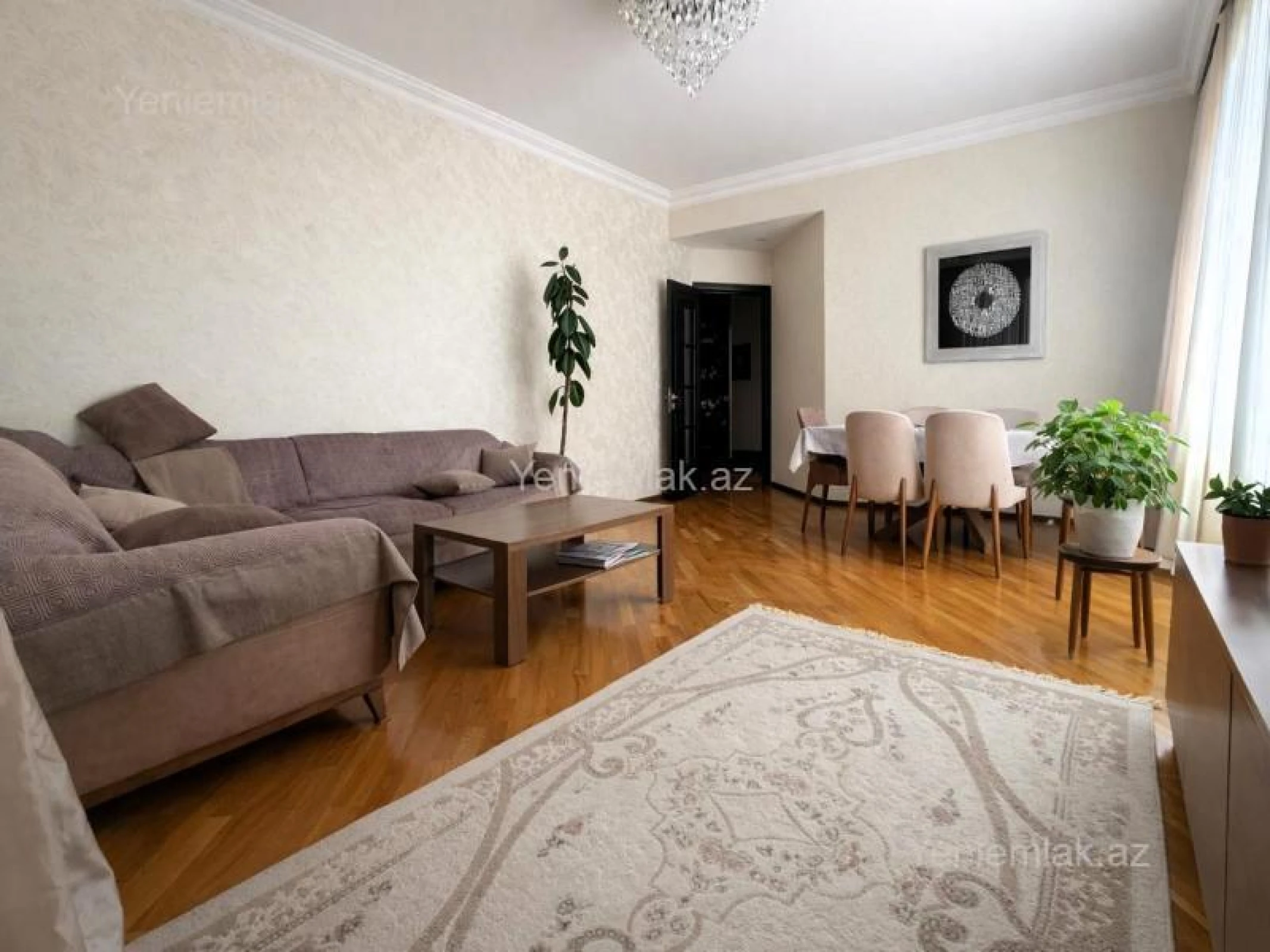 Satılır 3 otaqlı yeni tikili 125 m²