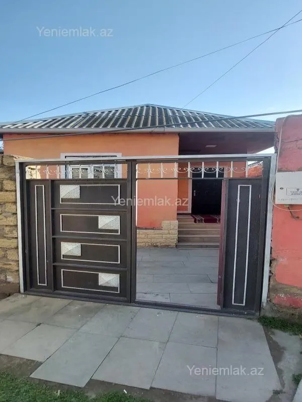 Satılır 2 otaqlı həyət evi 70 m²