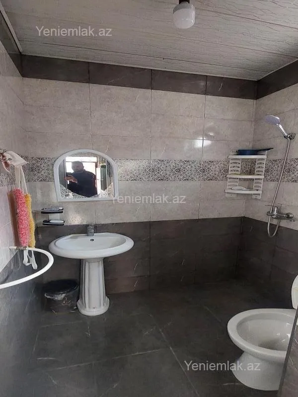 Satılır 2 otaqlı həyət evi 70 m²