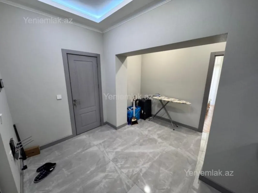 Satılır 2 otaqlı yeni tikili 60 m²