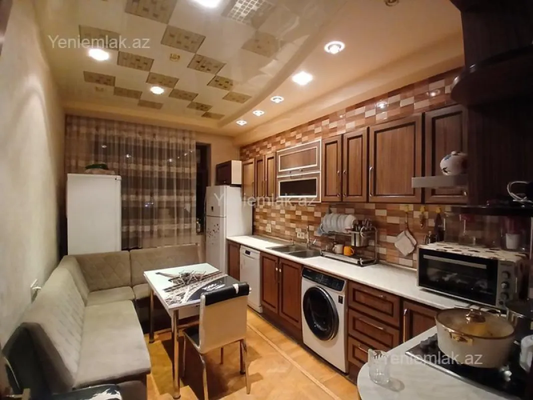 Satılır 4 otaqlı yeni tikili 162 m²