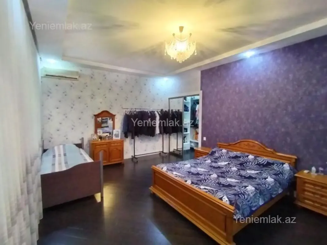 Satılır 6 otaqlı həyət evi 380 m²