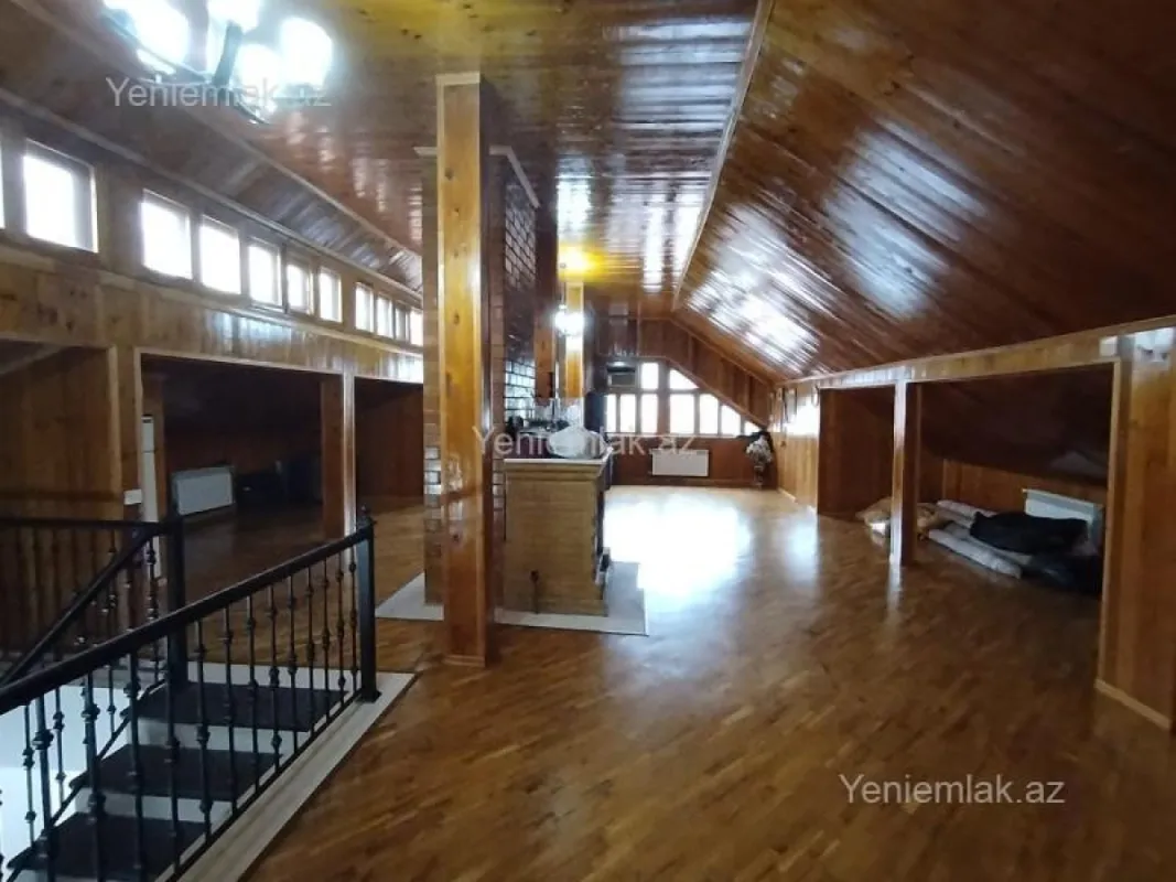 Satılır 6 otaqlı həyət evi 380 m²