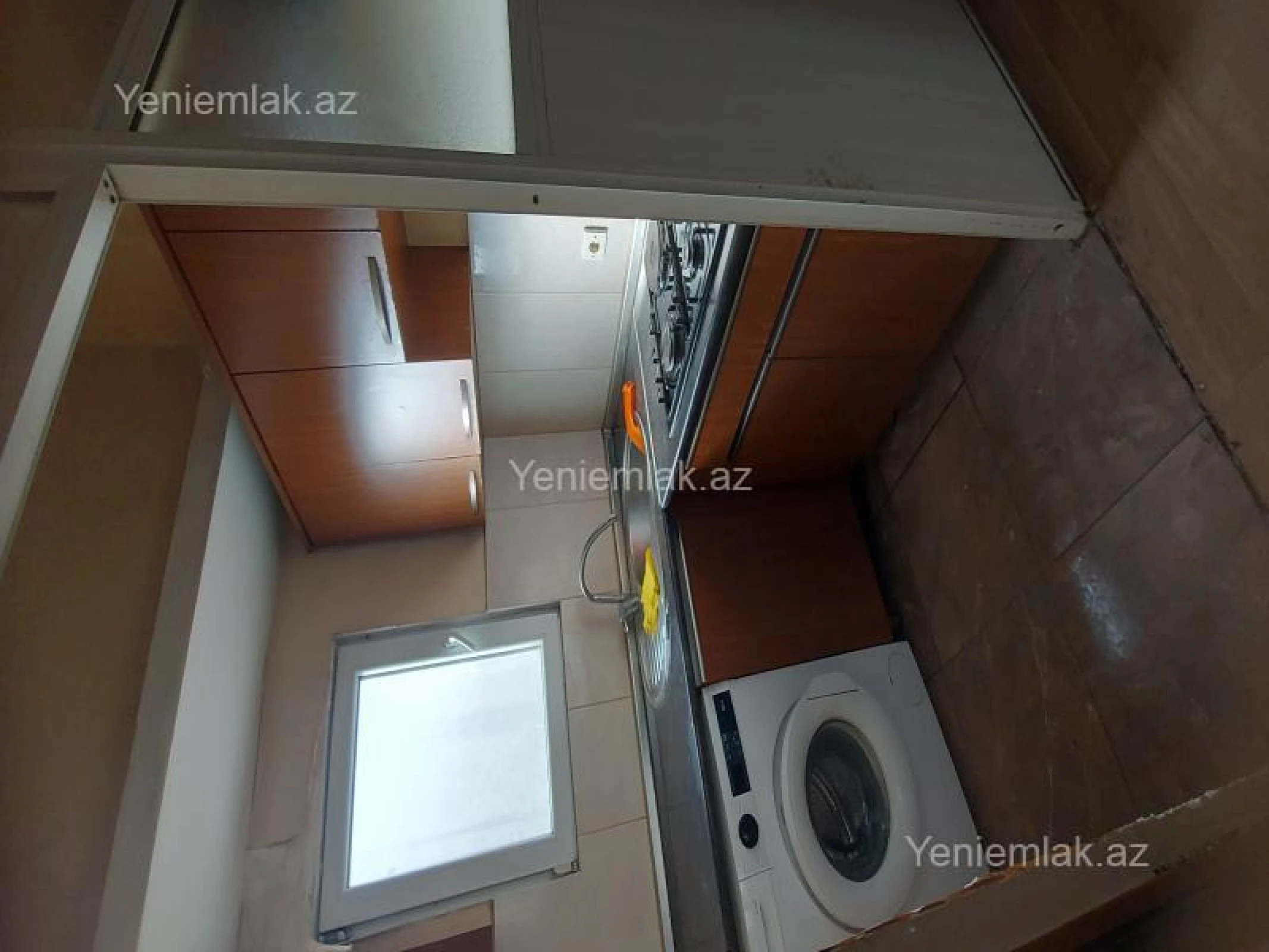 Satılır 3 otaqlı köhnə tikili 57 m²