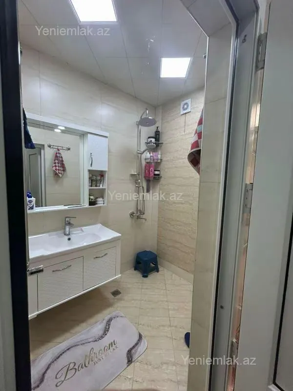 Satılır 5 otaqlı köhnə tikili 110 m²