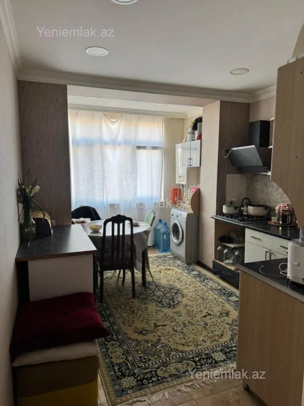 Satılır 4 otaqlı köhnə tikili 90 m²