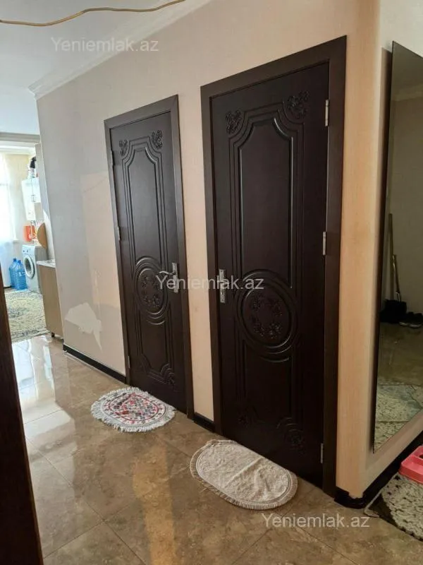 Satılır 4 otaqlı köhnə tikili 90 m²