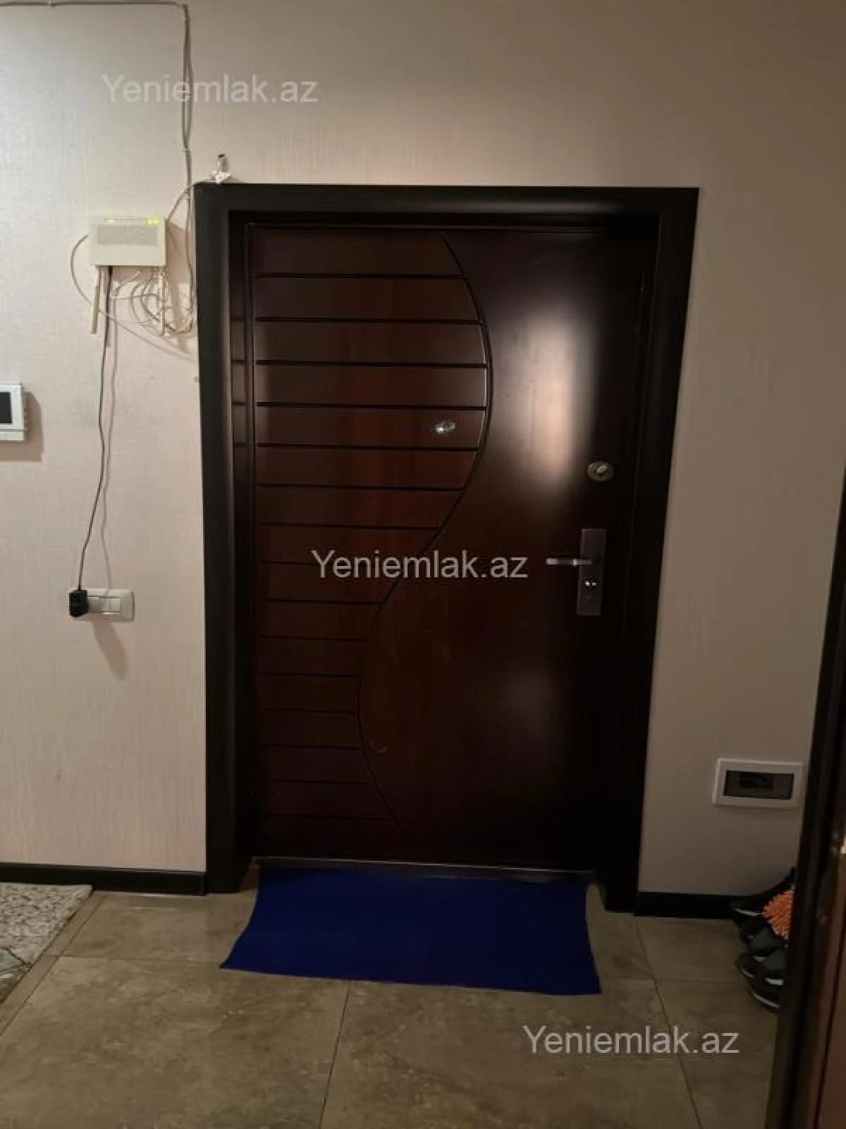 Satılır 4 otaqlı köhnə tikili 90 m²