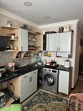 Satılır 4 otaqlı köhnə tikili 90 m²