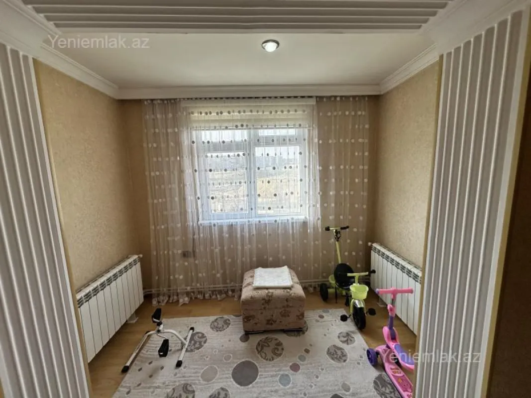 Satılır 2 otaqlı köhnə tikili 65 m²