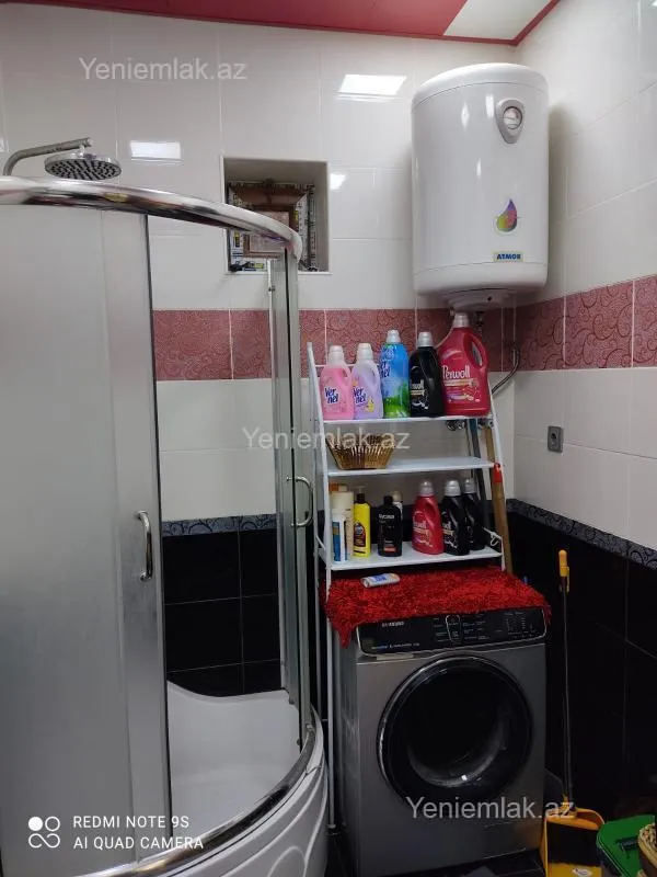 Satılır 5 otaqlı həyət evi 250 m²