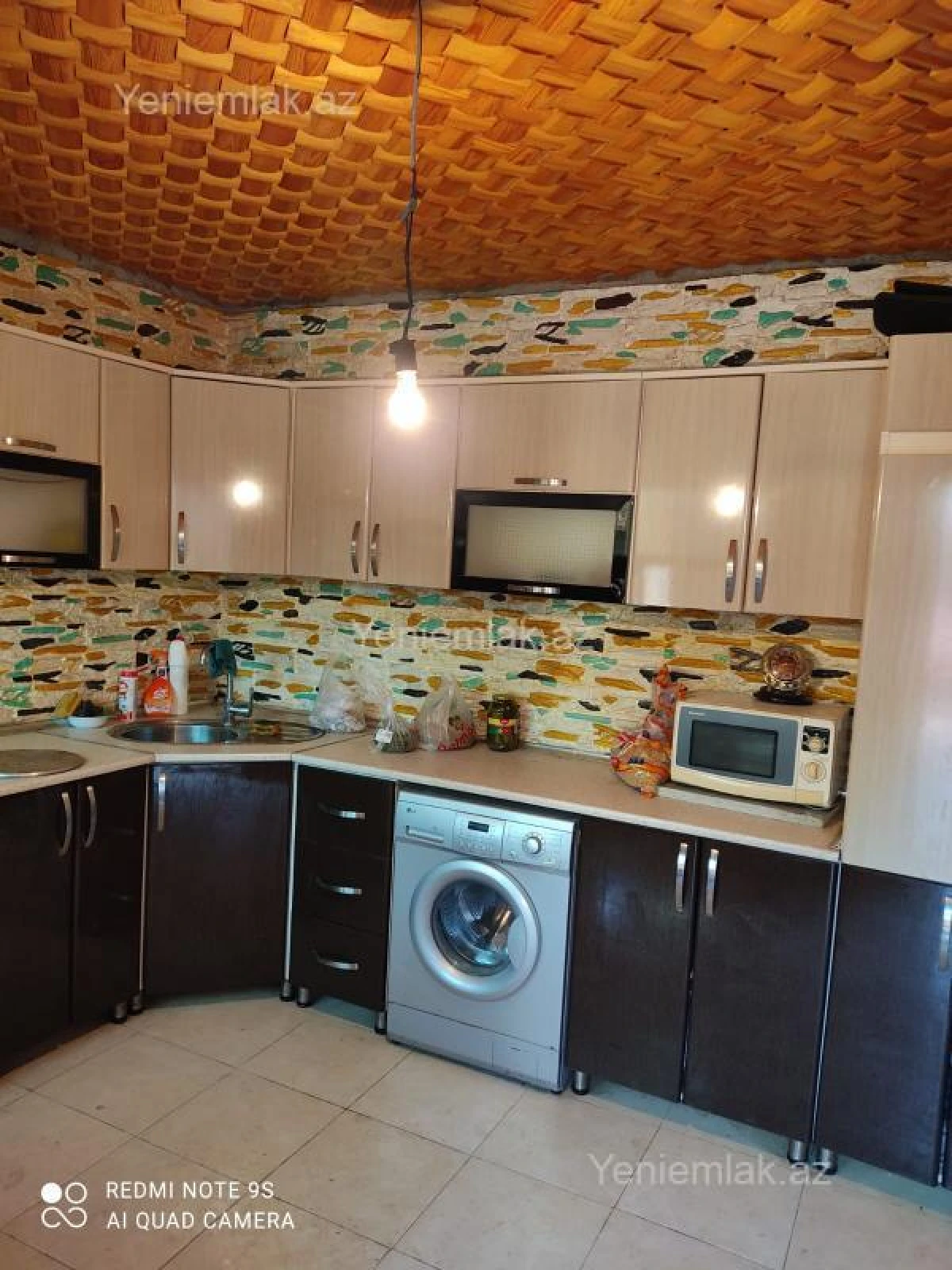 Satılır 5 otaqlı həyət evi 250 m²