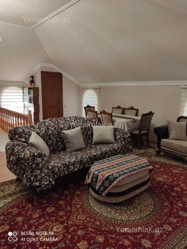 Satılır 5 otaqlı həyət evi 250 m²