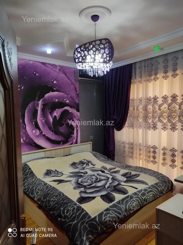 Satılır 5 otaqlı həyət evi 250 m²