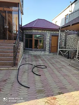 Satılır 5 otaqlı həyət evi 250 m²