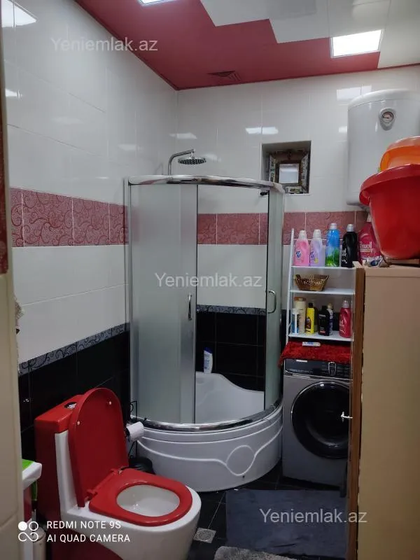 Satılır 5 otaqlı həyət evi 250 m²