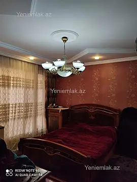 Satılır 5 otaqlı həyət evi 250 m²