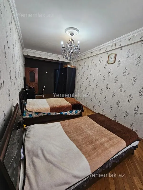 Satılır 3 otaqlı yeni tikili 145 m²