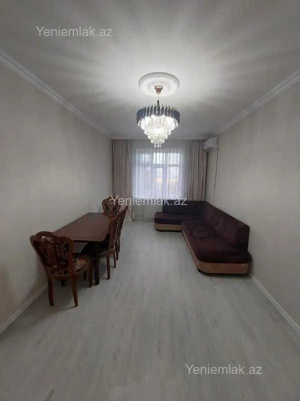 Satılır 2 otaqlı köhnə tikili 60 m²
