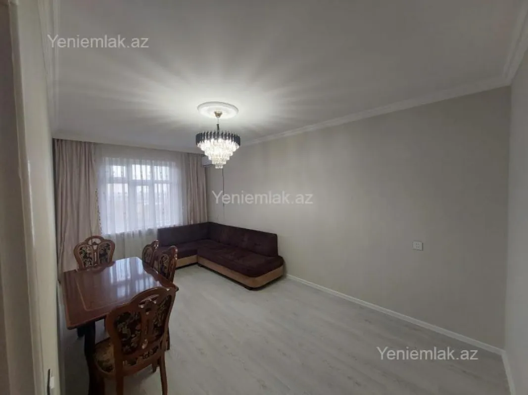 Satılır 2 otaqlı köhnə tikili 60 m²