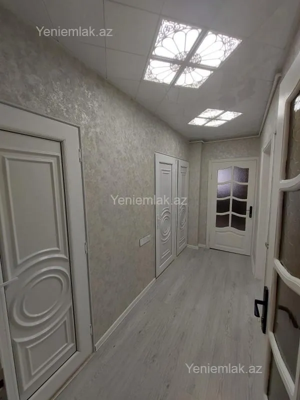 Satılır 2 otaqlı köhnə tikili 60 m²