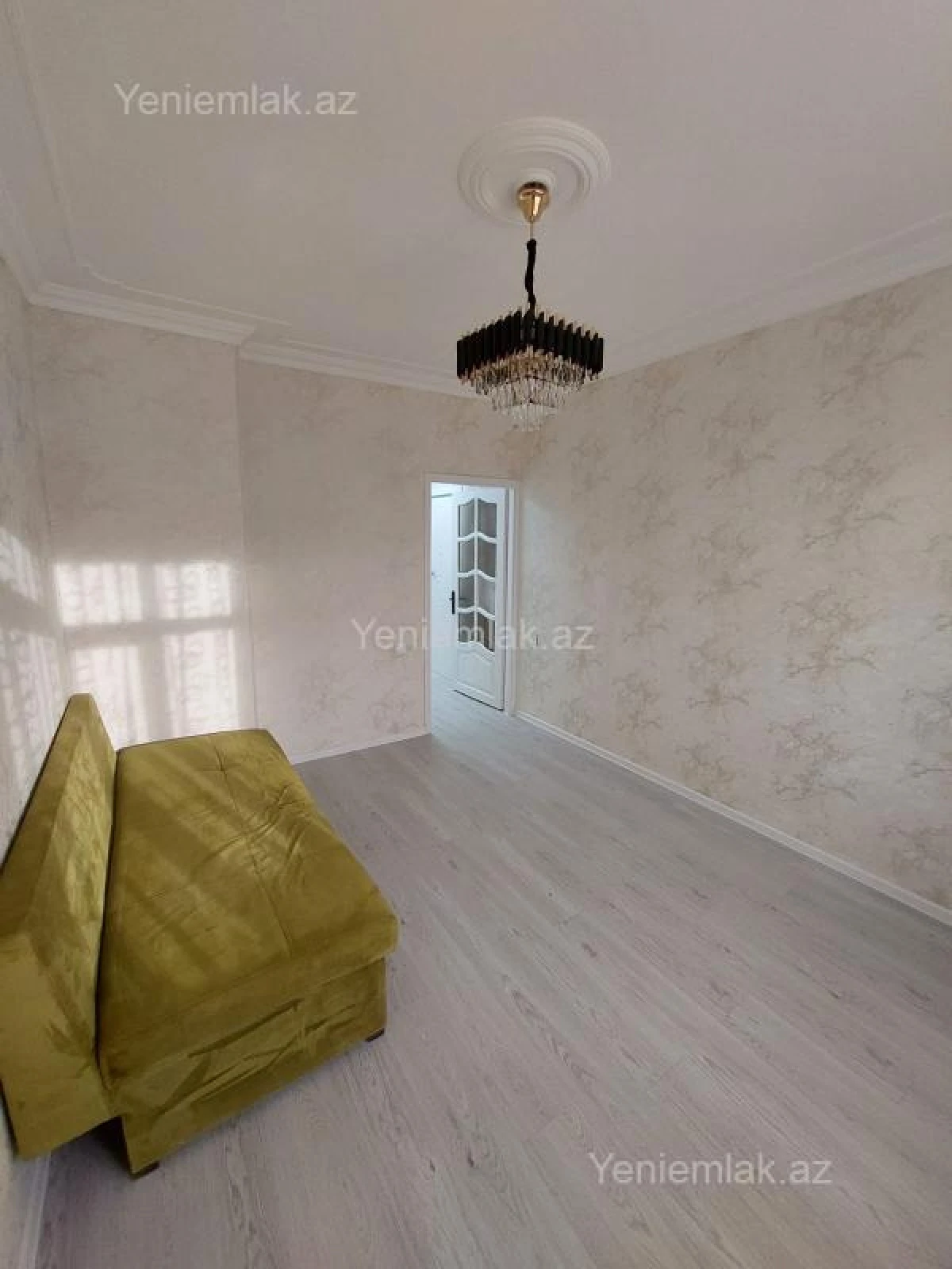 Satılır 2 otaqlı köhnə tikili 60 m²