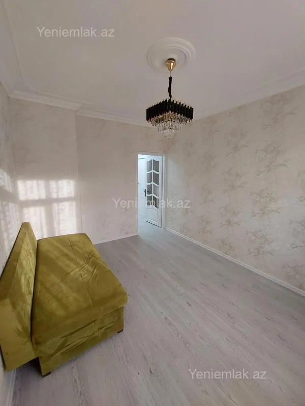 Satılır 2 otaqlı köhnə tikili 60 m²