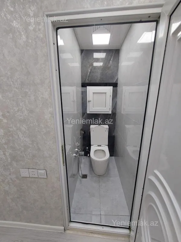 Satılır 2 otaqlı köhnə tikili 60 m²