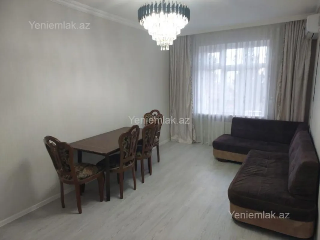 Satılır 2 otaqlı köhnə tikili 60 m²